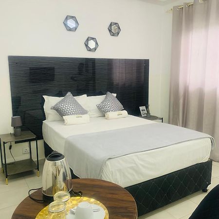 40 40 Accommodation Matola Luaran gambar