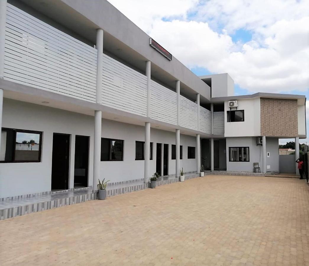40 40 Accommodation Matola Luaran gambar