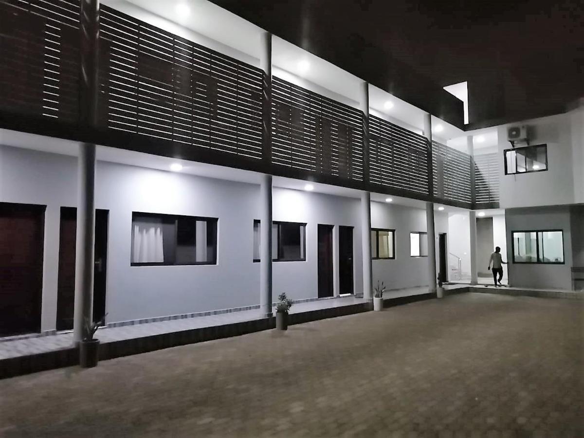40 40 Accommodation Matola Luaran gambar