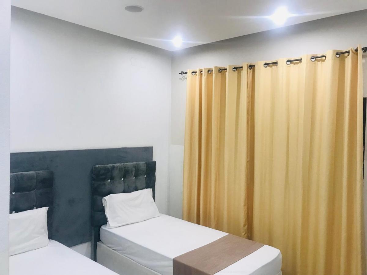 40 40 Accommodation Matola Luaran gambar